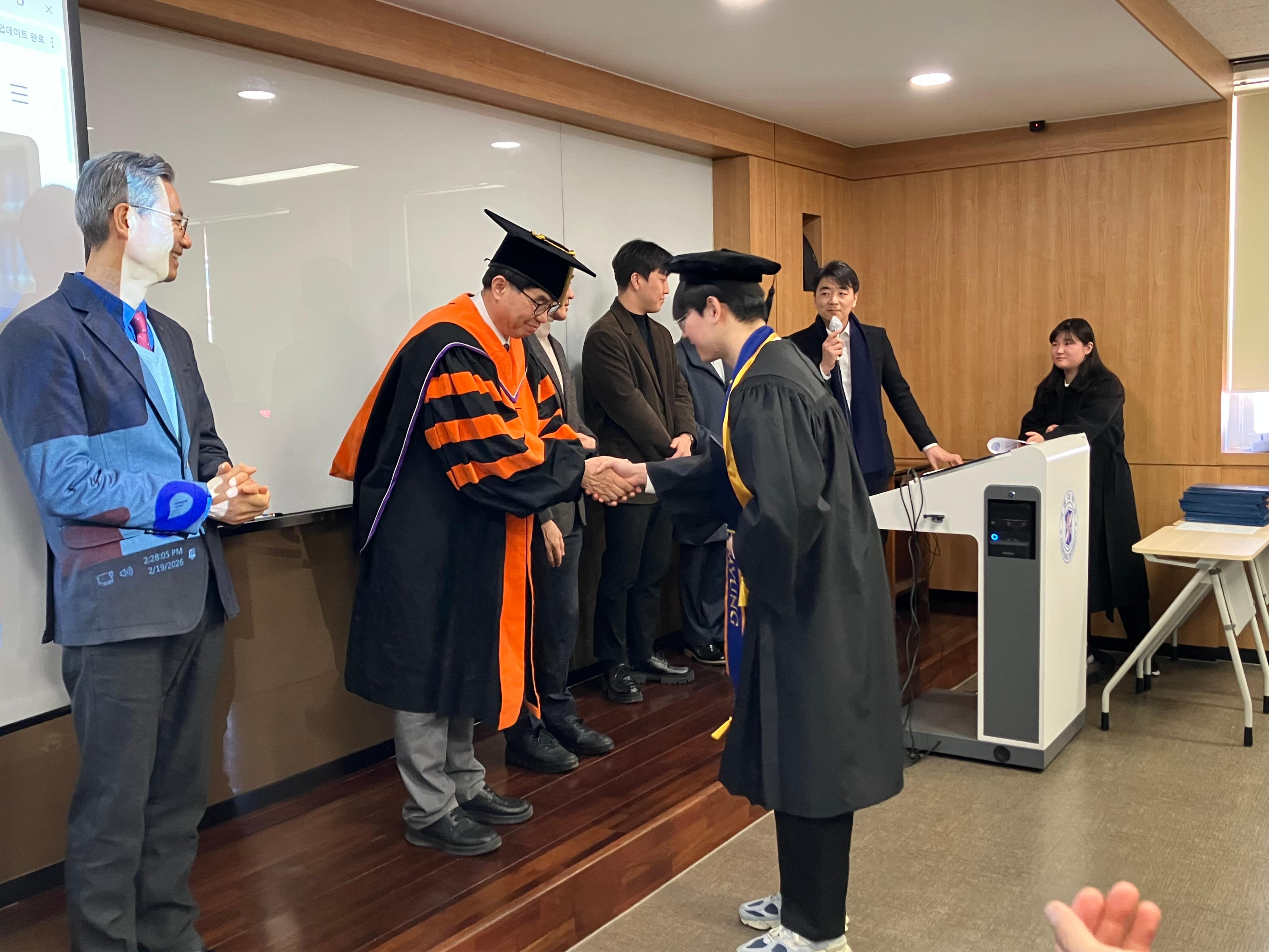 학위수여식4.jpg 첨부 이미지