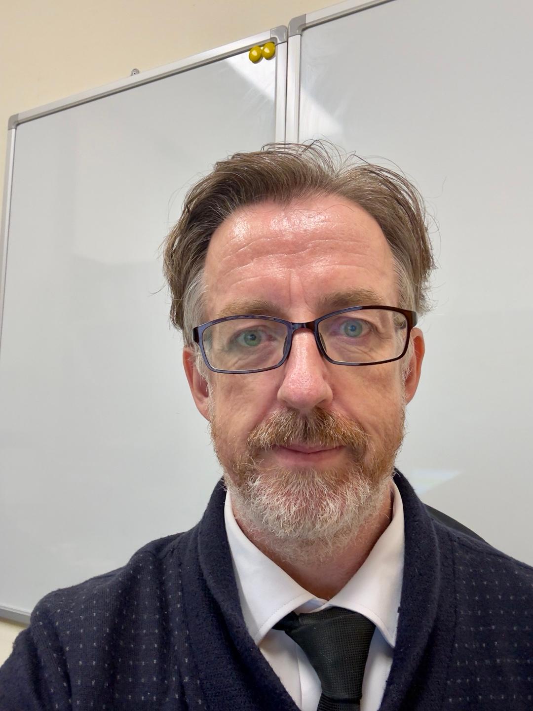 Dr. Clifford, Seanan 사진