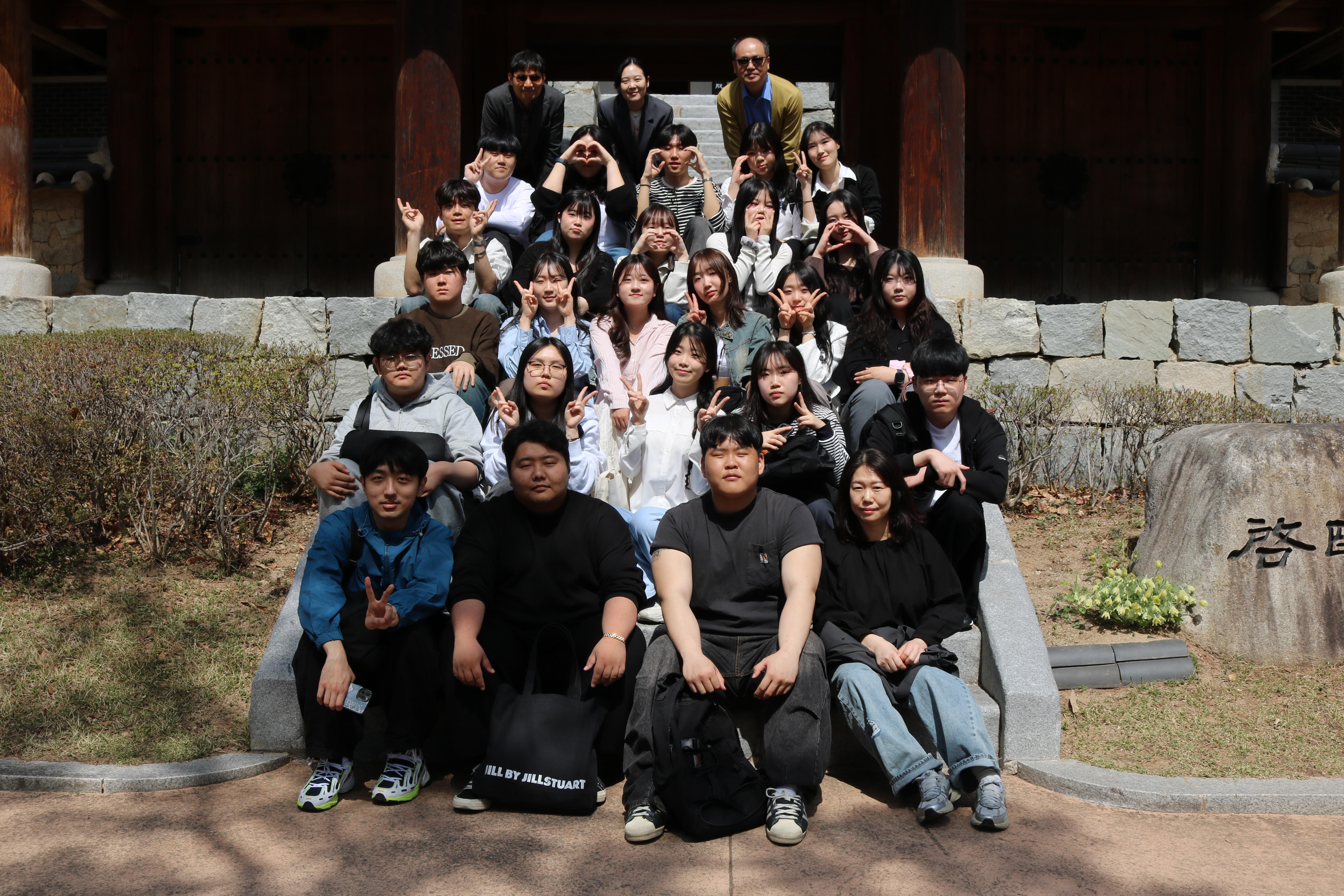 20250327_신입생촬영_01.jpg 첨부 이미지