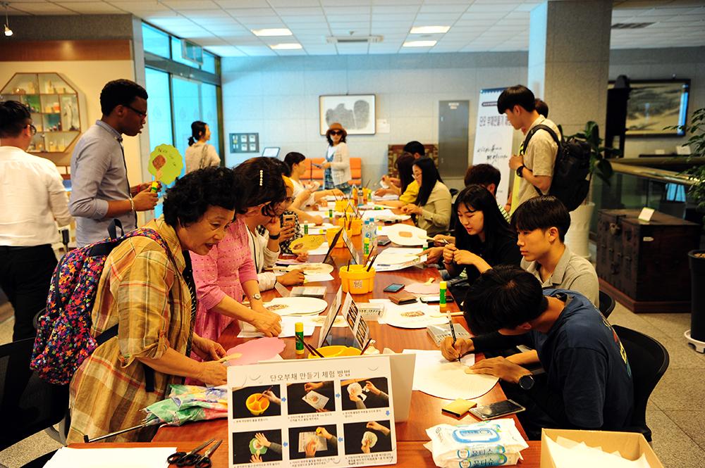 2019.05.29. 단오부채만들기체험2.jpg 첨부 이미지